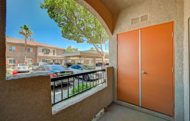 3 beds, 2 baths, $1,650, Unit # 136