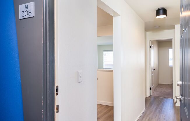 1 bed, 1 bath, 700 sqft, $1,599, Unit 1-103