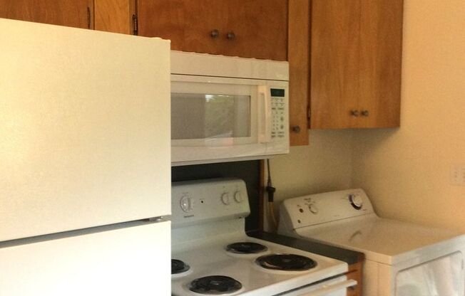 3 BDRM/1 BATH RAMBLER WITH PARTIAL SOUND VIEW!