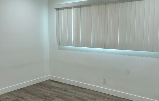 2 beds, 1 bath, 1,150 sqft, $2,350, Unit Unit 4
