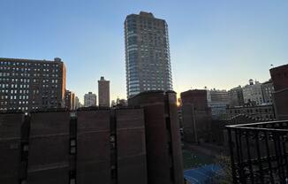 4 beds, 1 bath, $4,500, Unit 18