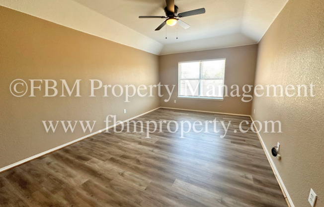 3 beds, 2 baths, $2,095