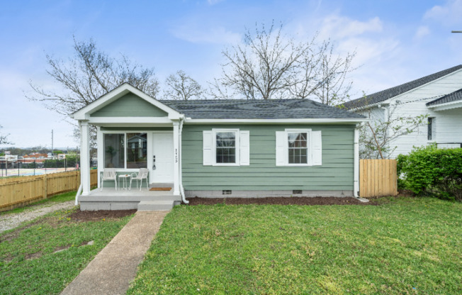 2706 TORBETT ST