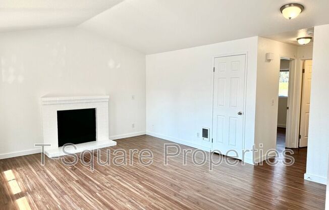 2720 204 ST SW