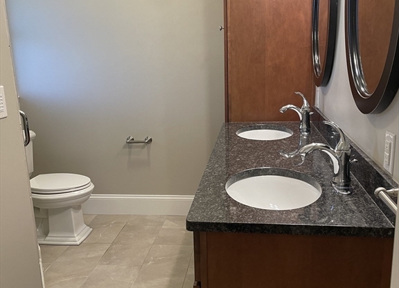 1 bed, 1 bath, 1,200 sqft, $2,500, Unit 47