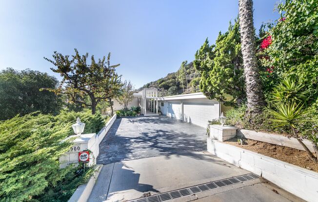 Alto Cedro Estate Lease