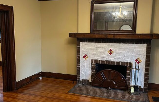 2027 Murray Ave.