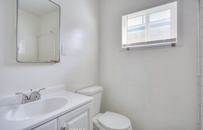 1005 SIMMONS AVE