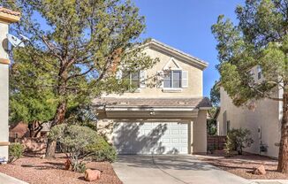 Beautiful 2 story home in Peccole Ranch.