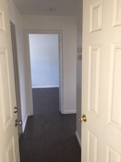 1 bed, 1 bath, 450 sqft, $1,900, Unit 8