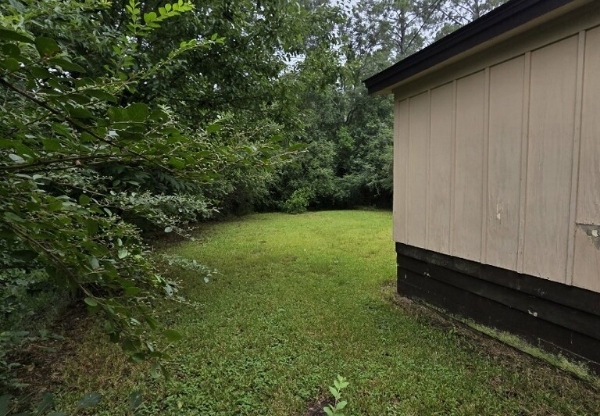 2176 LAMORE DR