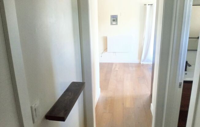 Studio, 1 bath, 400 sqft, $1,850, Unit 5