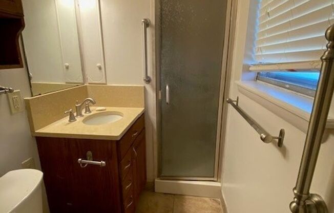 3 beds, 2 baths, $2,100