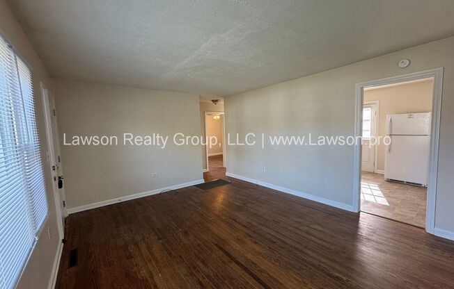 3 beds, 1 bath, $1,395