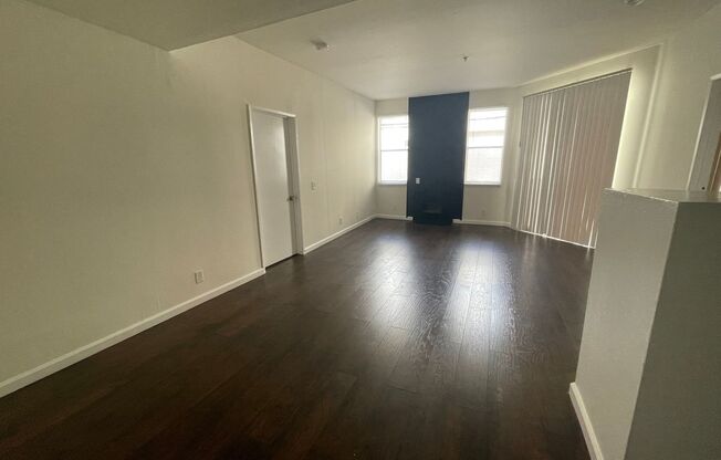 2 beds, 2 baths, 1,140 sqft, $2,562, Unit 109