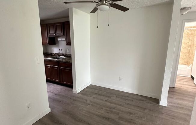 2 beds, 1 bath, 750 sqft, $1,395