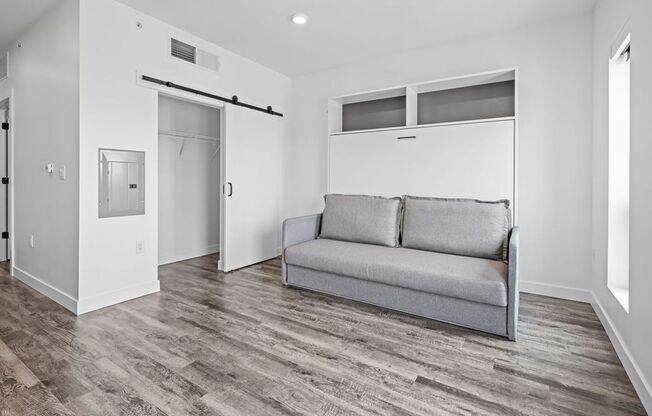 Studio, 1 bath, 429 sqft, $1,260, Unit 303