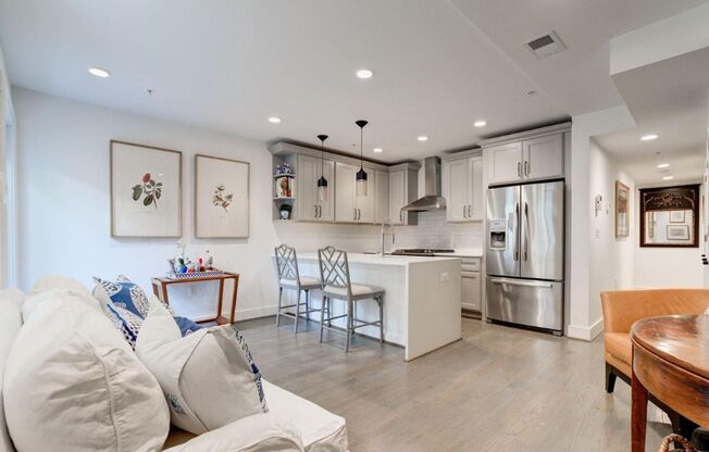 Glover Park Beauty with Parking