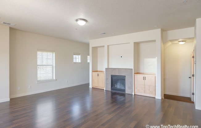 Perfect 3br Condo in Arbor Crossing*by Intel*Walk to Max*Free WiFi highspeed Internet* W/S/G Included!