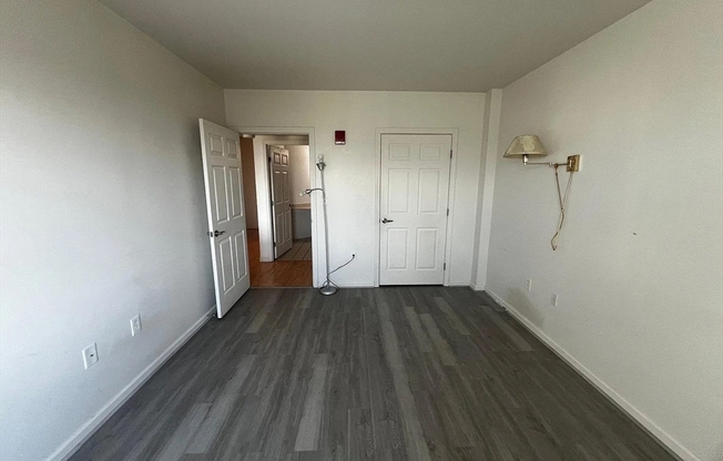 2 beds, 2 baths, 1,184 sqft, $2,800, Unit 805