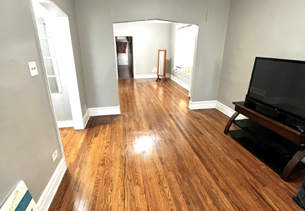 5428 S DREXEL AVE