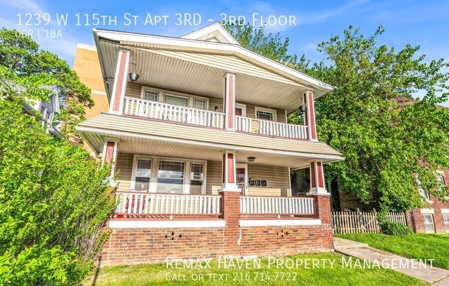 1239 W 115 ST
