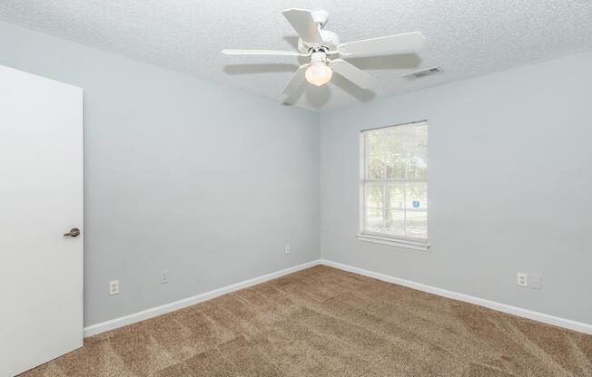 2 beds, 2 baths, 858 sqft, $1,407