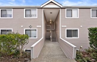 Rainier Vista Apartments