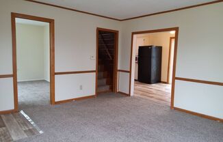 2 beds, 1 bath, $995