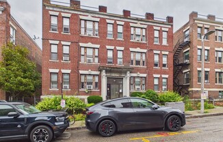 47 PARK VALE AVE