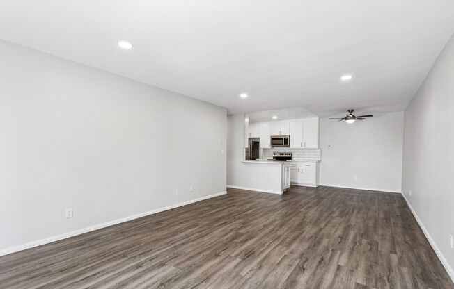 1 bed, 1 bath, 695 sqft, $1,798, Unit 402