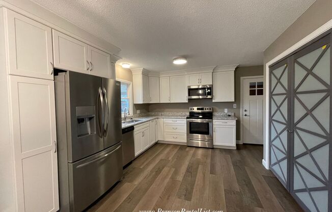 Newly Remodeled 3BR/2BA