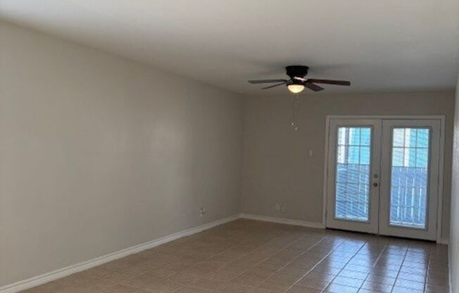 3 beds, 2 baths, 1,256 sqft, $1,500, Unit 09-0907 W/D