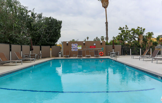 1 bed, 1.5 baths, 1,009 sqft, $3,990, Unit 1112