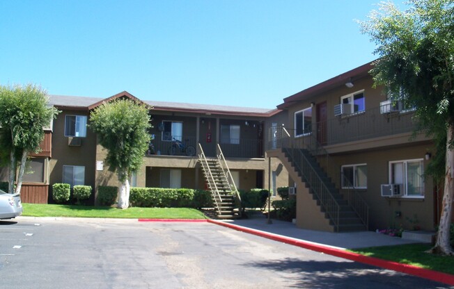 2 beds, 1 bath, 750 sqft, $1,925, Unit 239