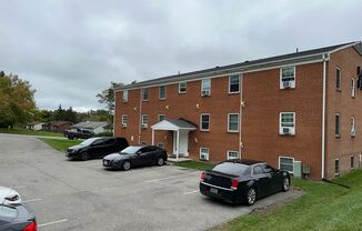 2 Bedroom 1 Bath On Broce Drive