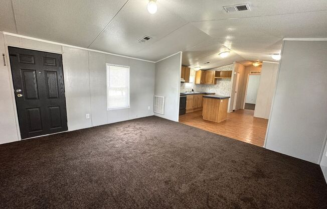 3 Bedroom / 2 Bathroom Westside Mobile Home