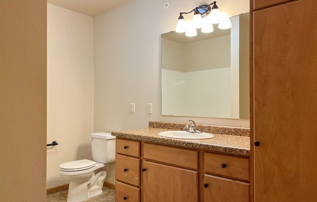 2 beds, 2 baths, 1,325 sqft, $1,560, Unit ML 550-02