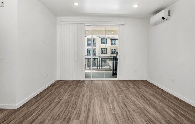 3 beds, 2 baths, 1,123 sqft, $1,995, Unit 110