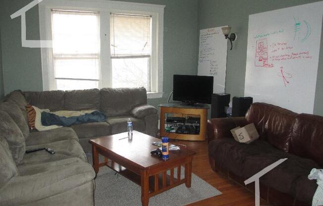176 Winthrop Rd.