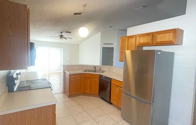 3 beds, 2 baths, $2,295