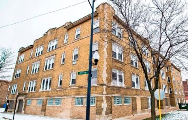 701 S Karlov