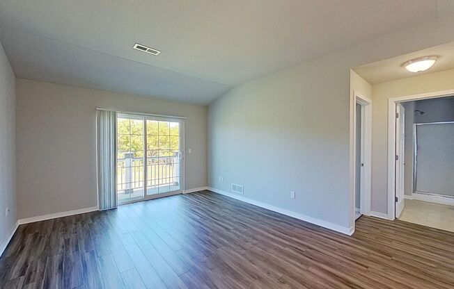 3 beds, 2 baths, $2,085, Unit 58