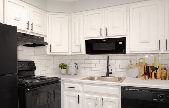 2 beds, 1.5 baths, 1,344 sqft, $1,199, Unit CH-374