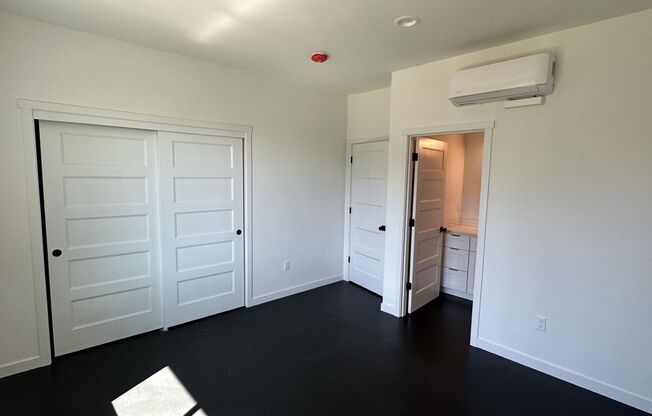 2 beds, 2 baths, $2,200