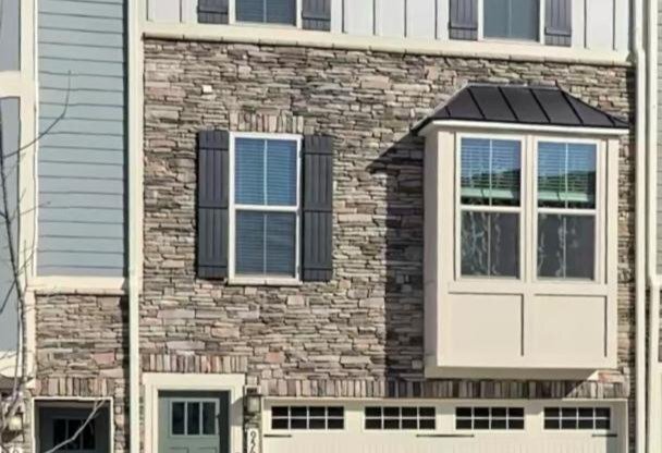 956 CHANNING PARK CIR