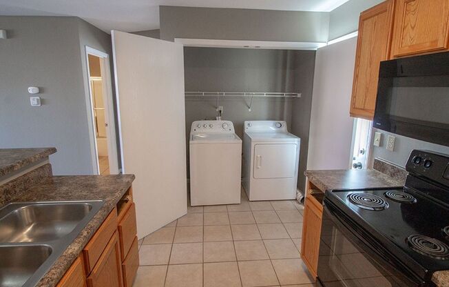 3 beds, 2 baths, $1,350