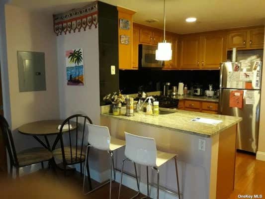 2 beds, 1 bath, $3,000