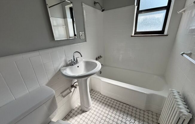 2 beds, 1 bath, 800 sqft, $1,790, Unit 6230 Fifth Ave. #120D