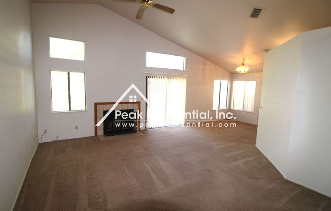 Spacious 3bd/2ba Elk Grove Home with 2 Car Garage